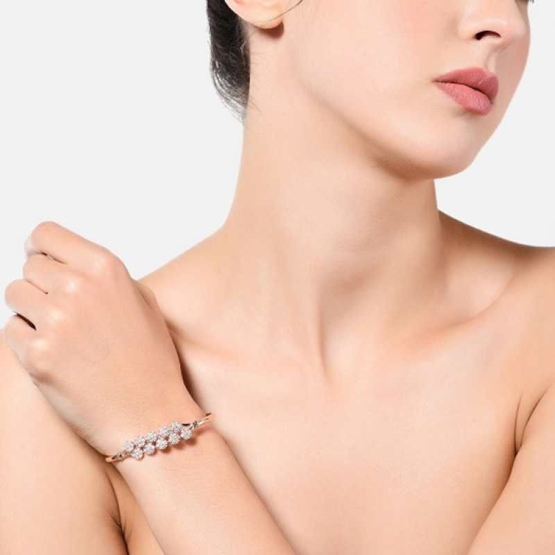 White Rose Gold-Plated Cubic Zirconia Flowers Kada Bracelet